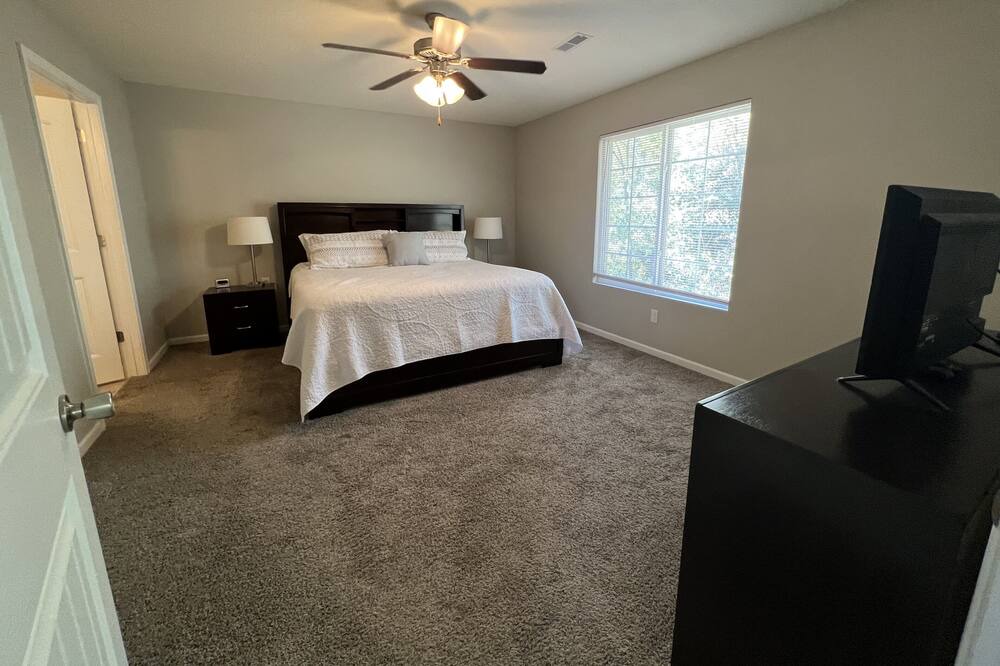 Photo of Bedroom in Rolla