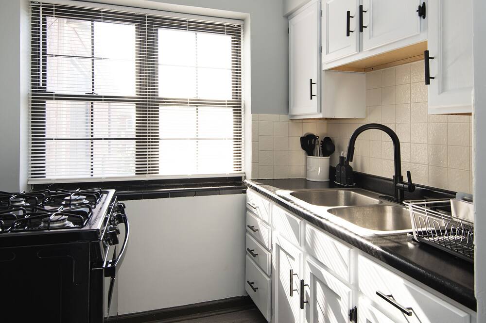 Photo of Kitchen in Lindenwood Park