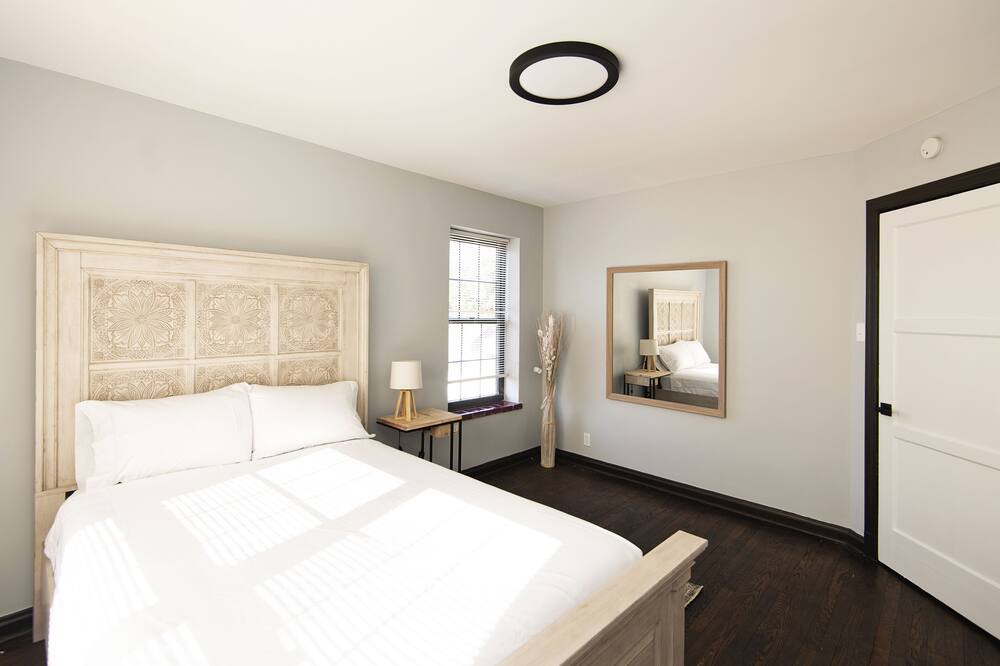Photo of Bedroom in Lindenwood Park