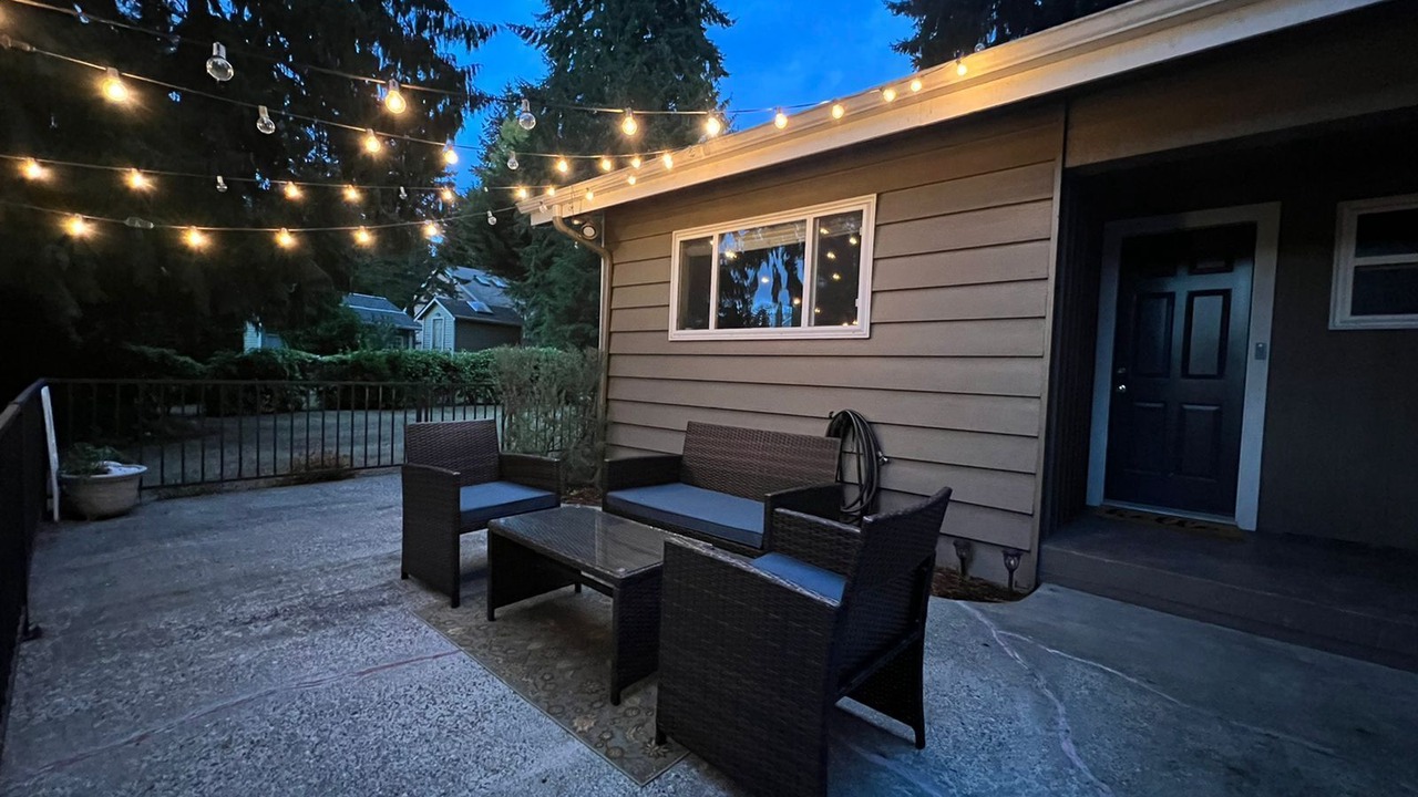 Photo of Patio Balcony in Inglewood-Finn Hill