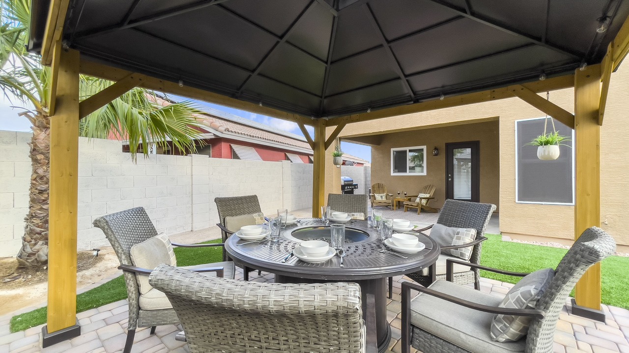 Photo of Patio Balcony in Sarival Village