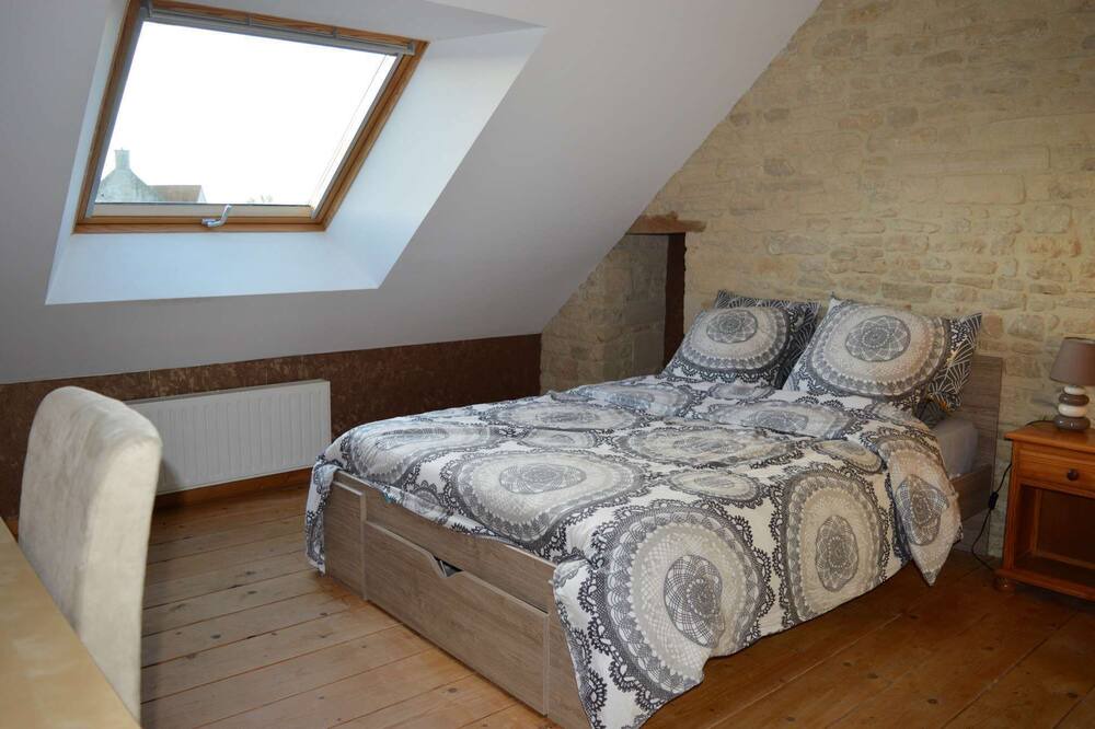 Photo of Bedroom in Banville