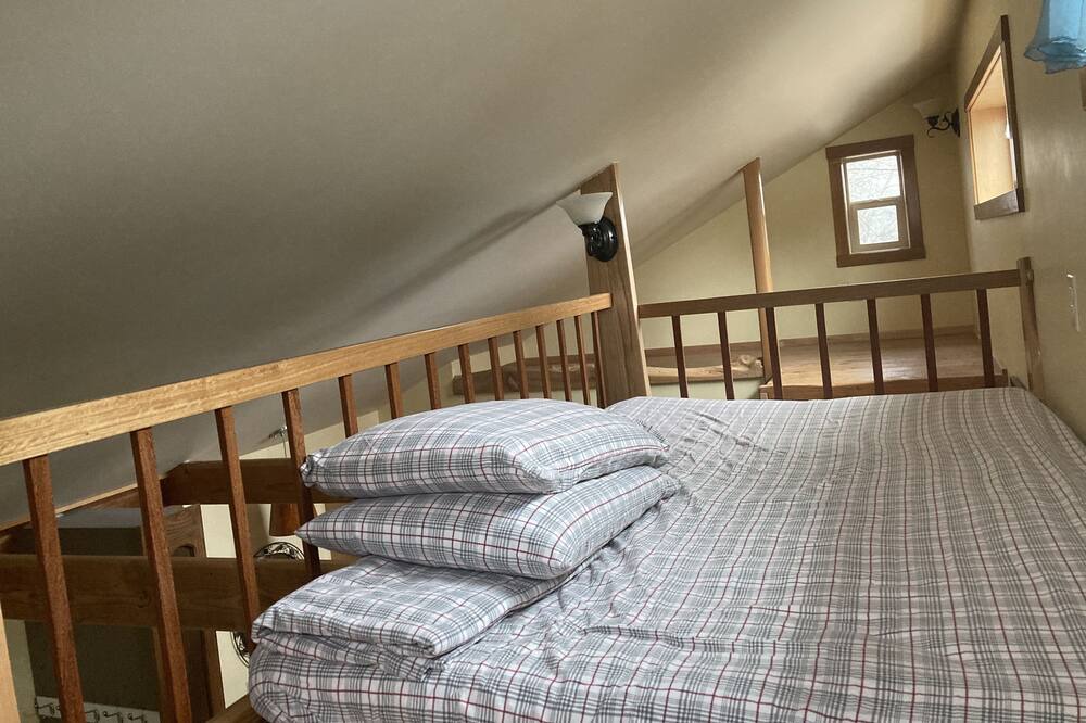 Photo of Bedroom in Friendly