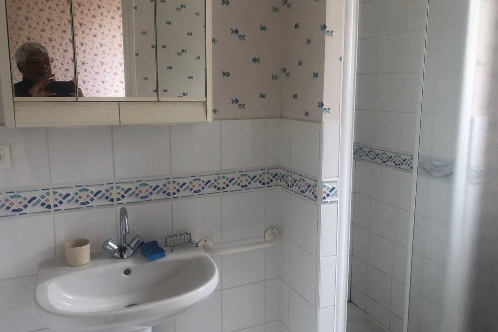Photo of Bathroom in Chanzeaux