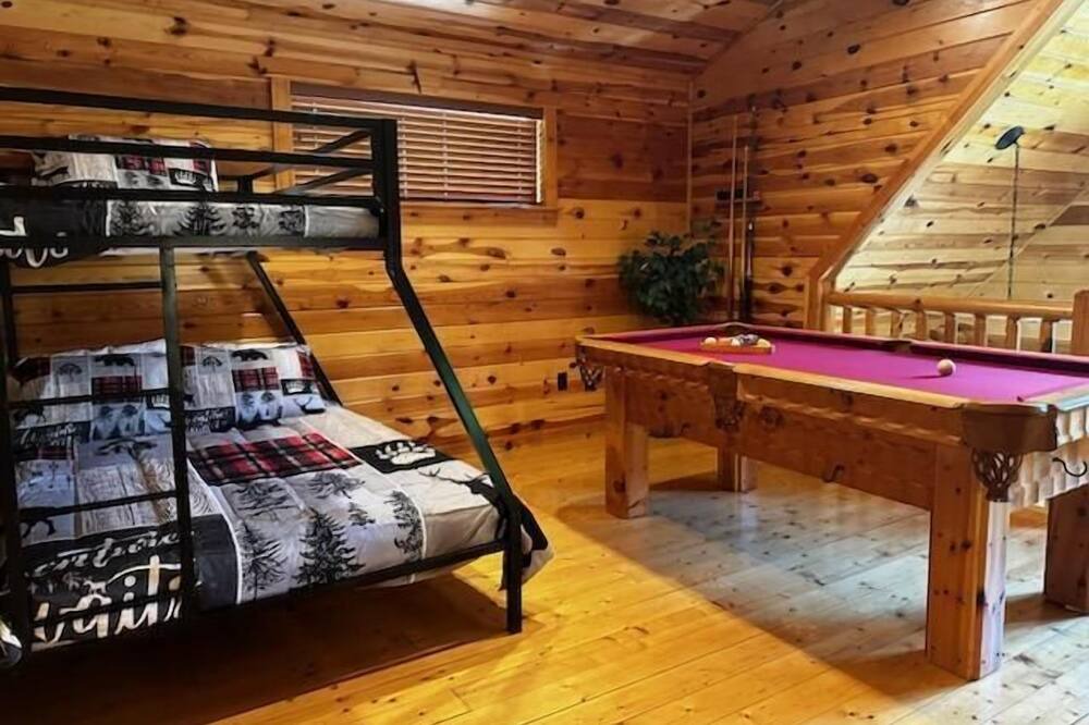Photo of Others in White Oak Lodge