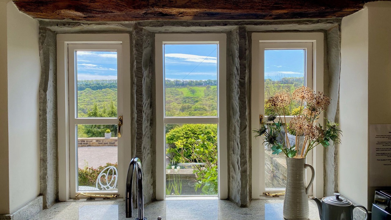 Photo of Others in Almondbury