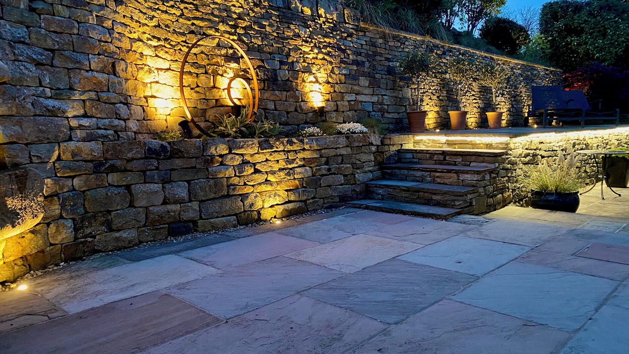 Photo of Others in Almondbury