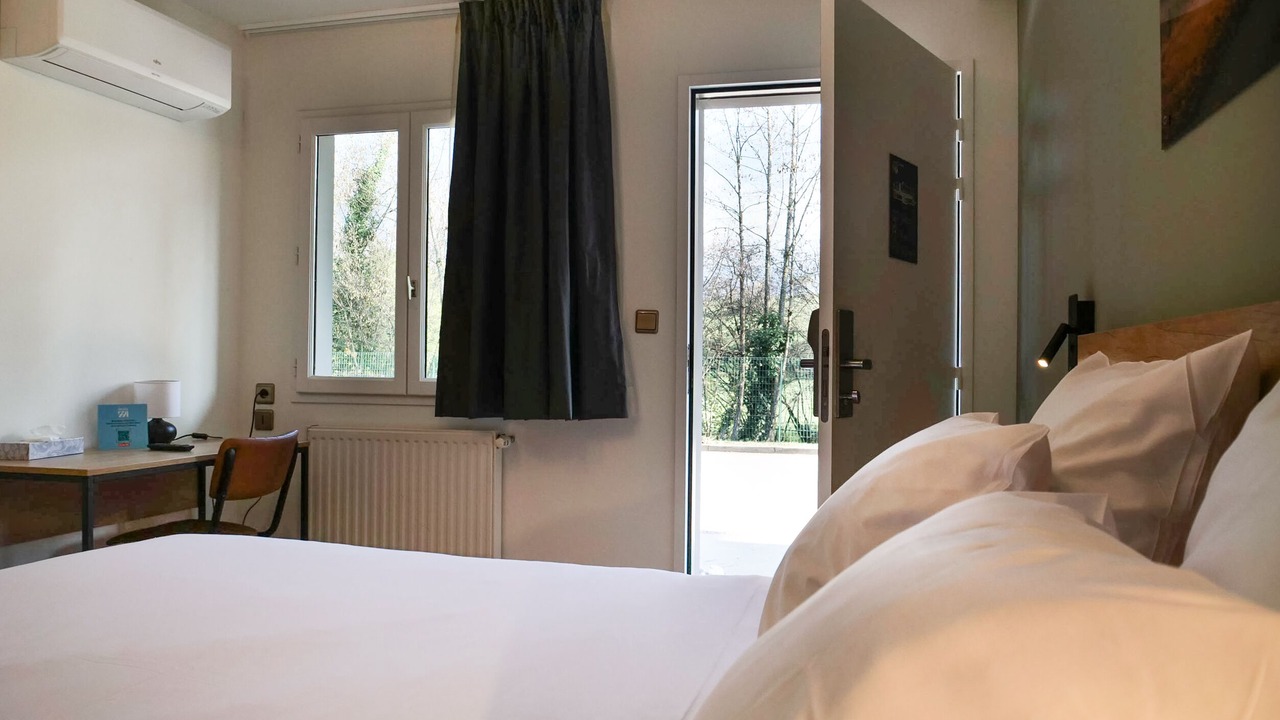 Photo of Bedroom in Viviers-du-Lac