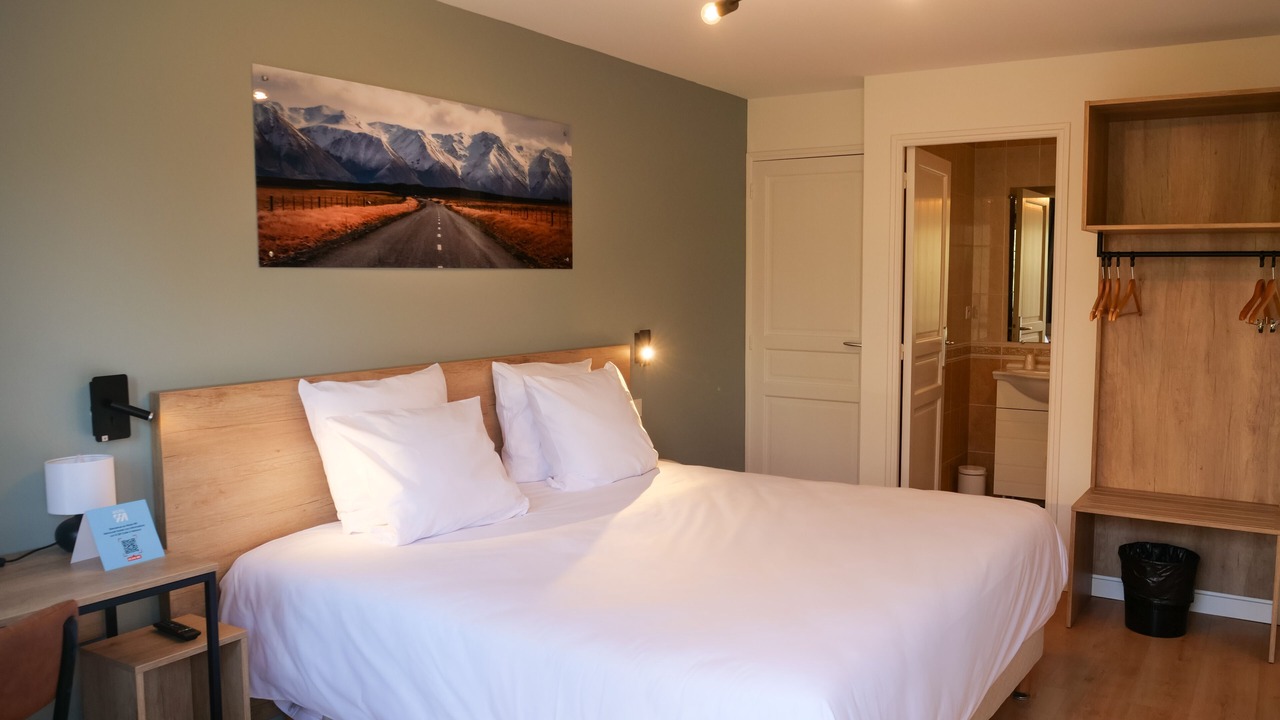 Photo of Bedroom in Viviers-du-Lac