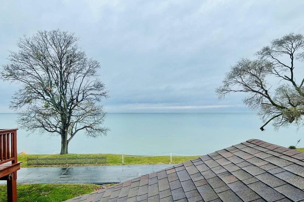 Photo of Outdoor in Sheffield Lake