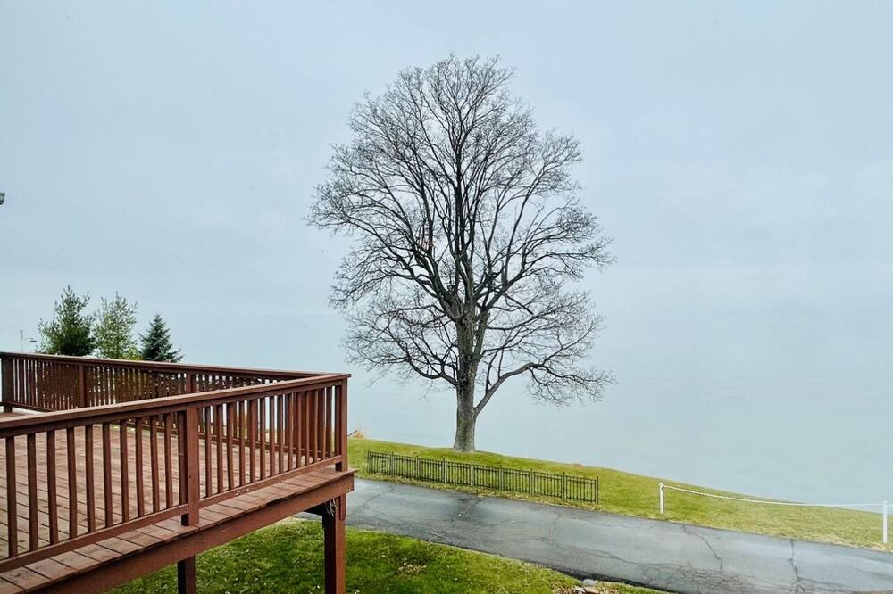 Photo of Outdoor in Sheffield Lake