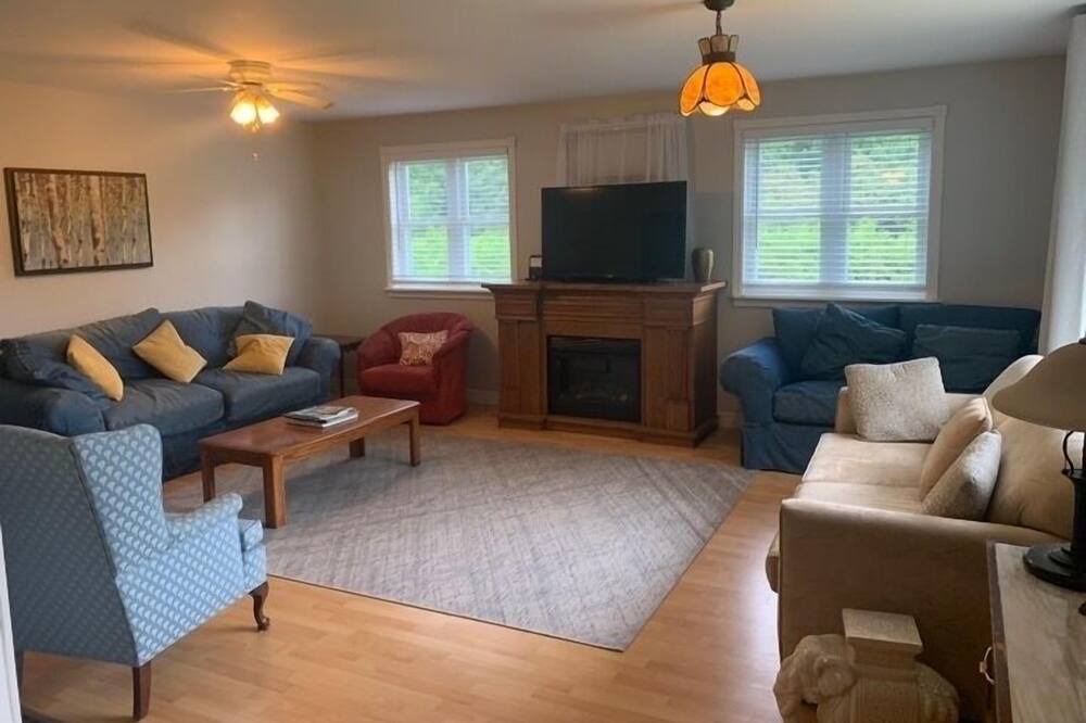 Photo of Livingroom in Collingwood