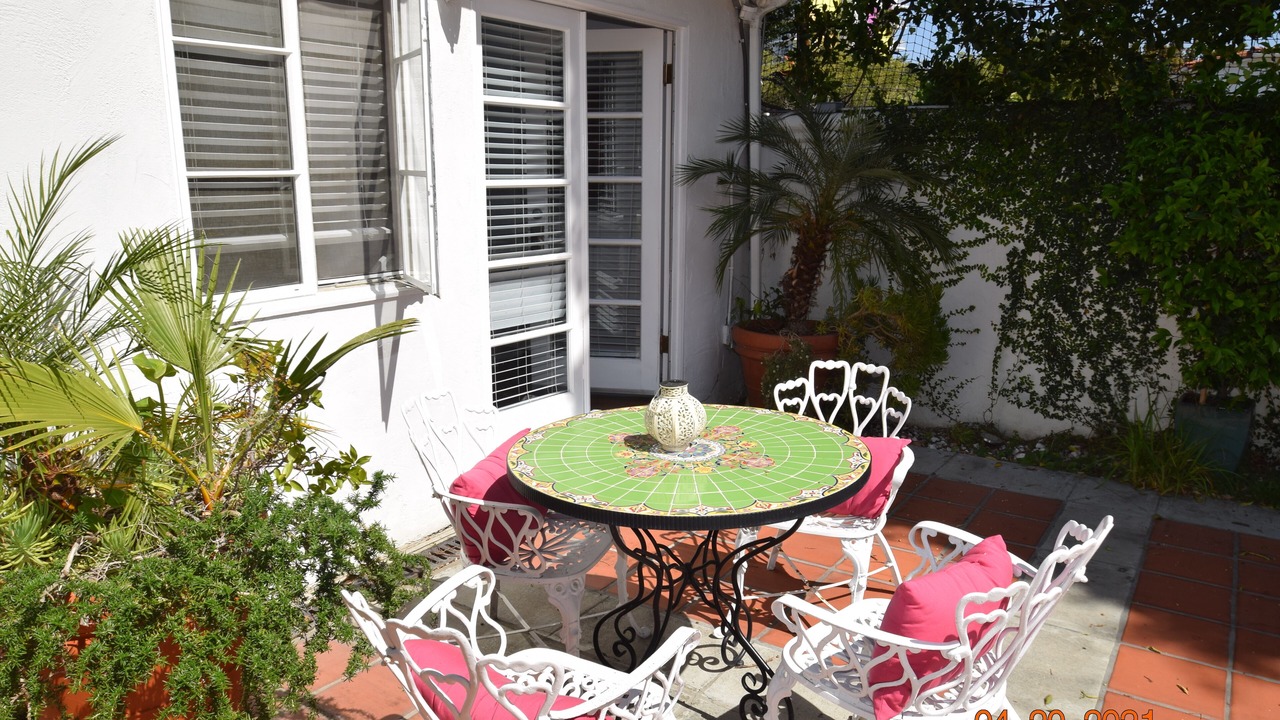 Photo of Outdoor in Pico - Robertson