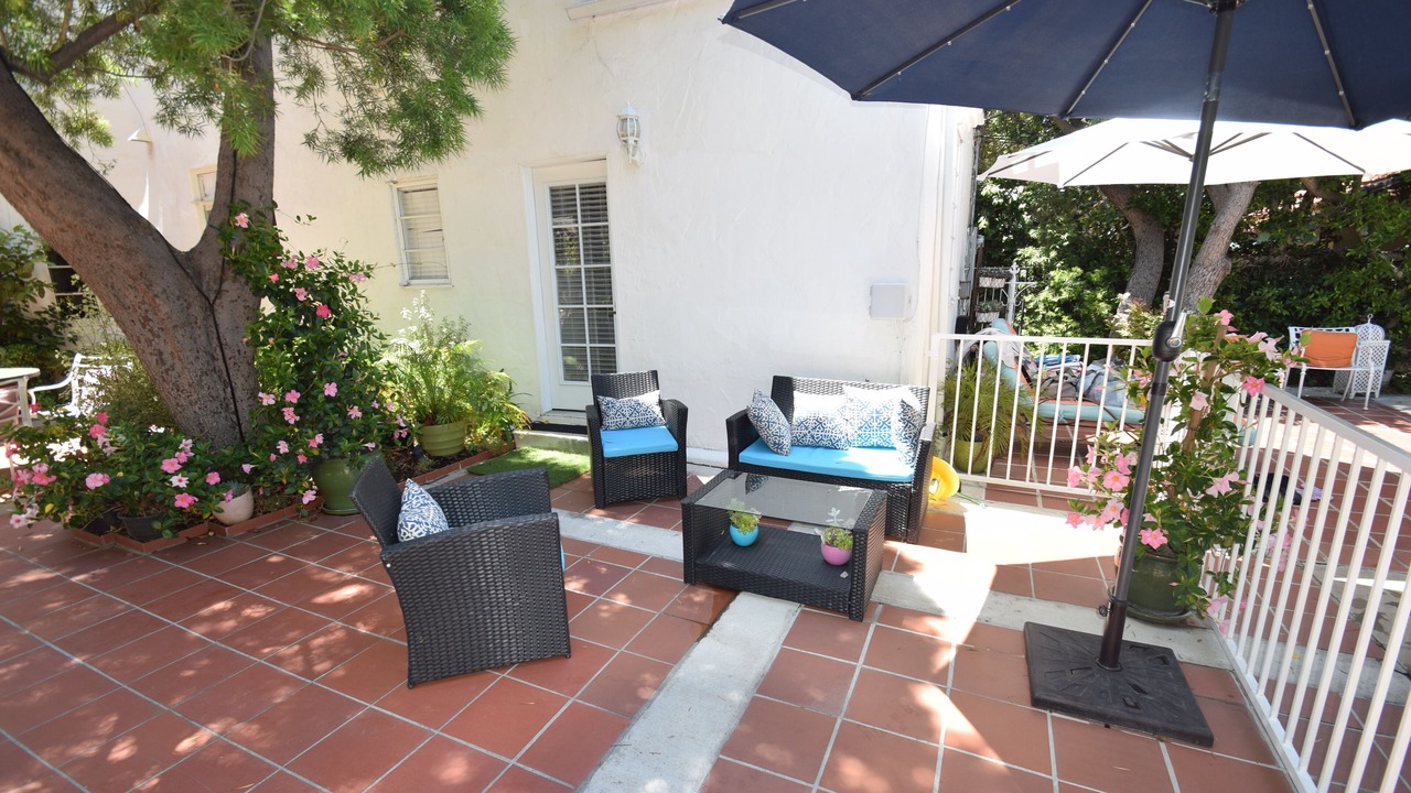 Photo of Outdoor in Pico - Robertson