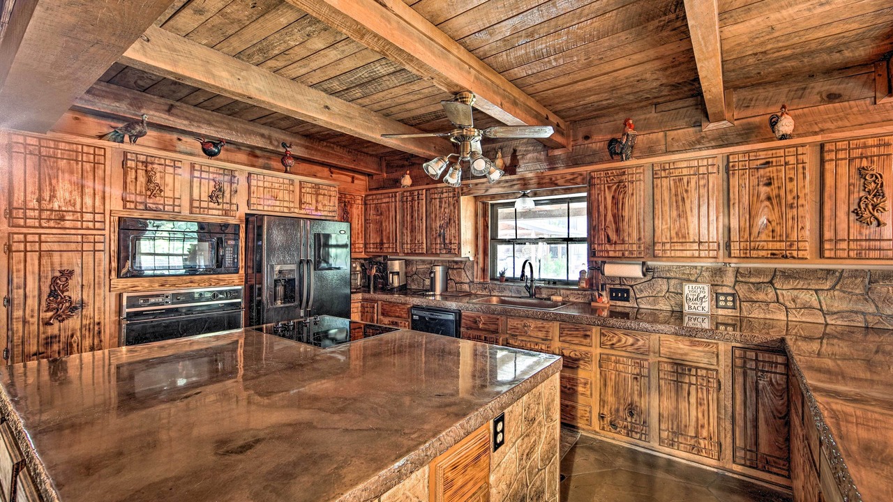 Photo of Kitchen in Flint