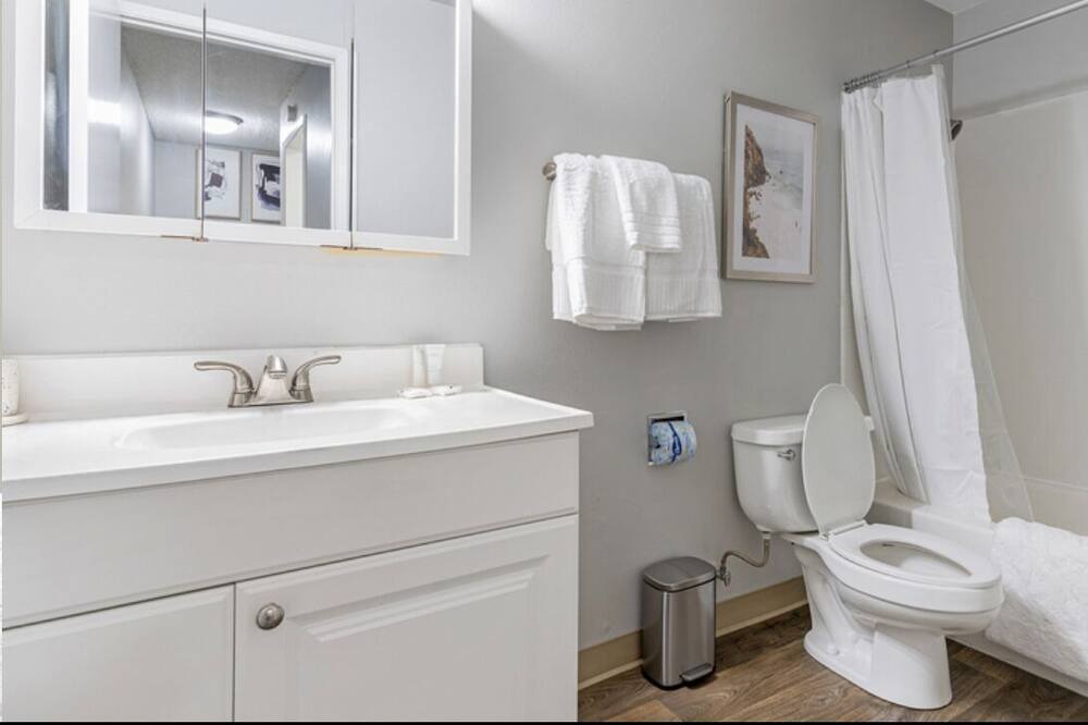 Photo of Bathroom in Northgate