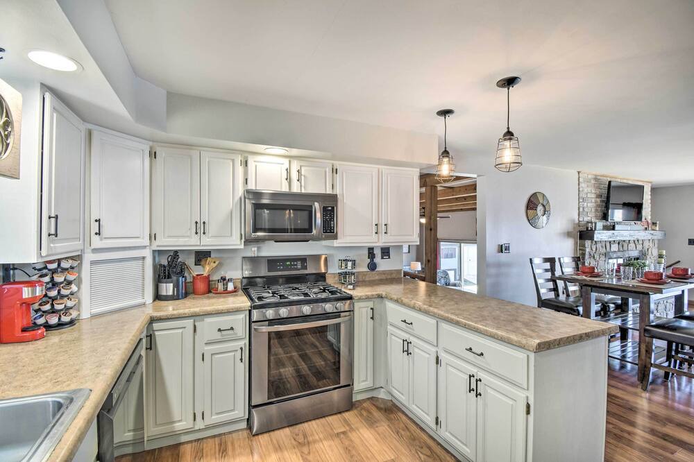 Photo of Kitchen in Thomson