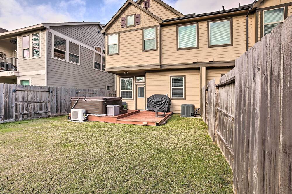 Photo of Outdoor in Porter