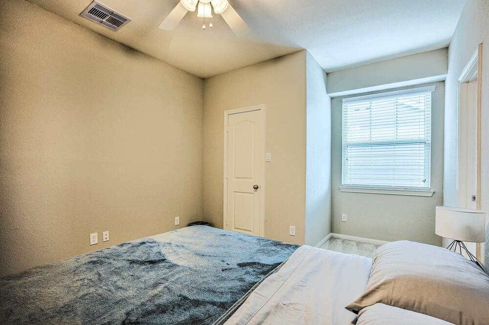 Photo of Bedroom in Porter