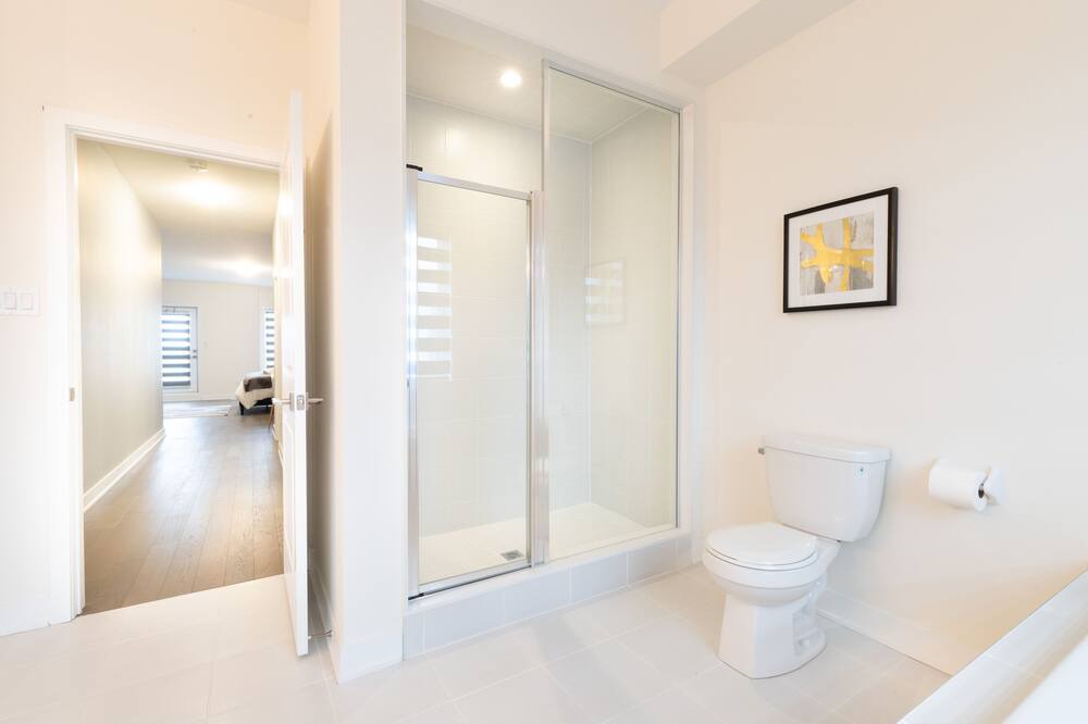 Photo of Bathroom in Downsview