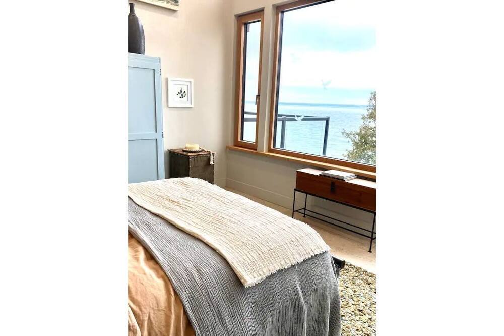 Photo of Bedroom in Northern Bruce Peninsula