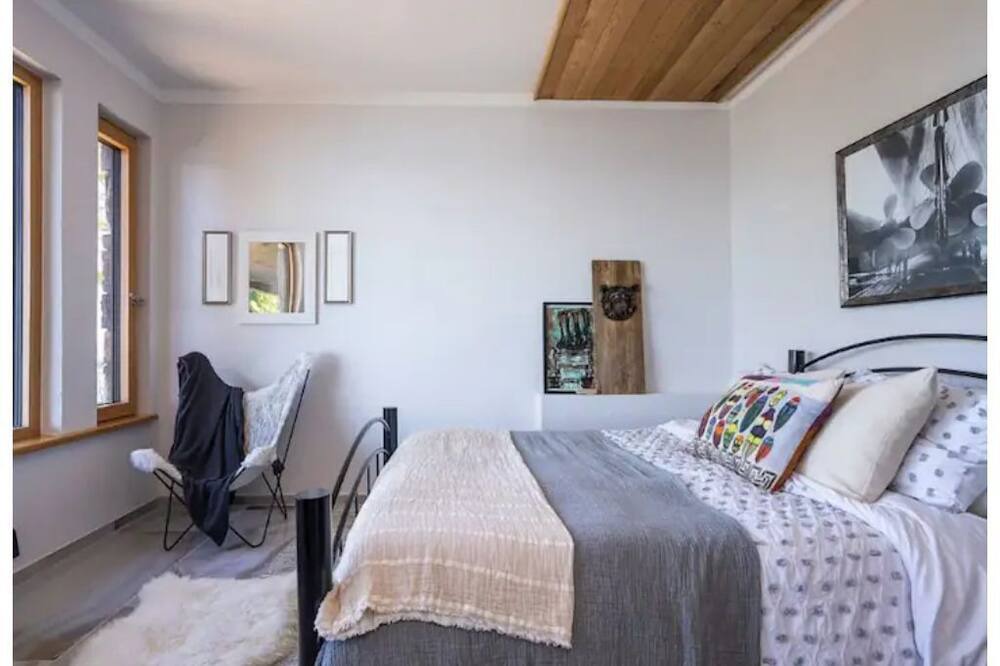 Photo of Bedroom in Northern Bruce Peninsula