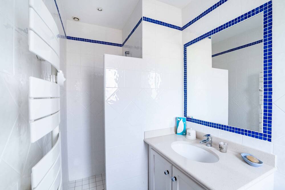 Photo of Bathroom in Bias