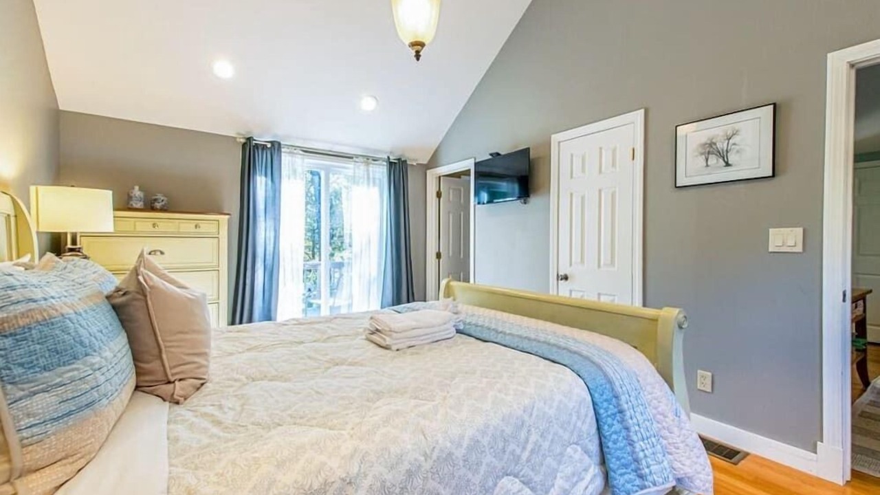 Photo of Others in West Dennis