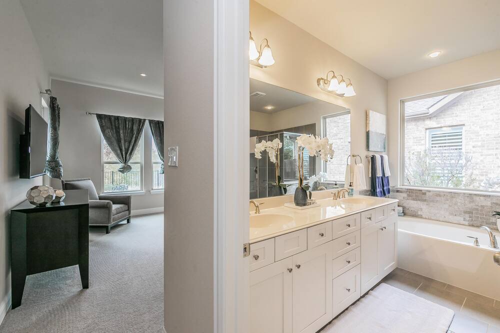 Photo of Bathroom in Roanoke