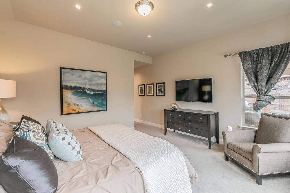 Photo of Bedroom in Roanoke