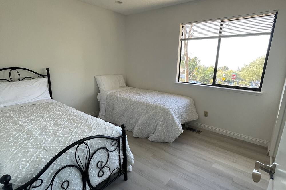 Photo of Bedroom in Hayward