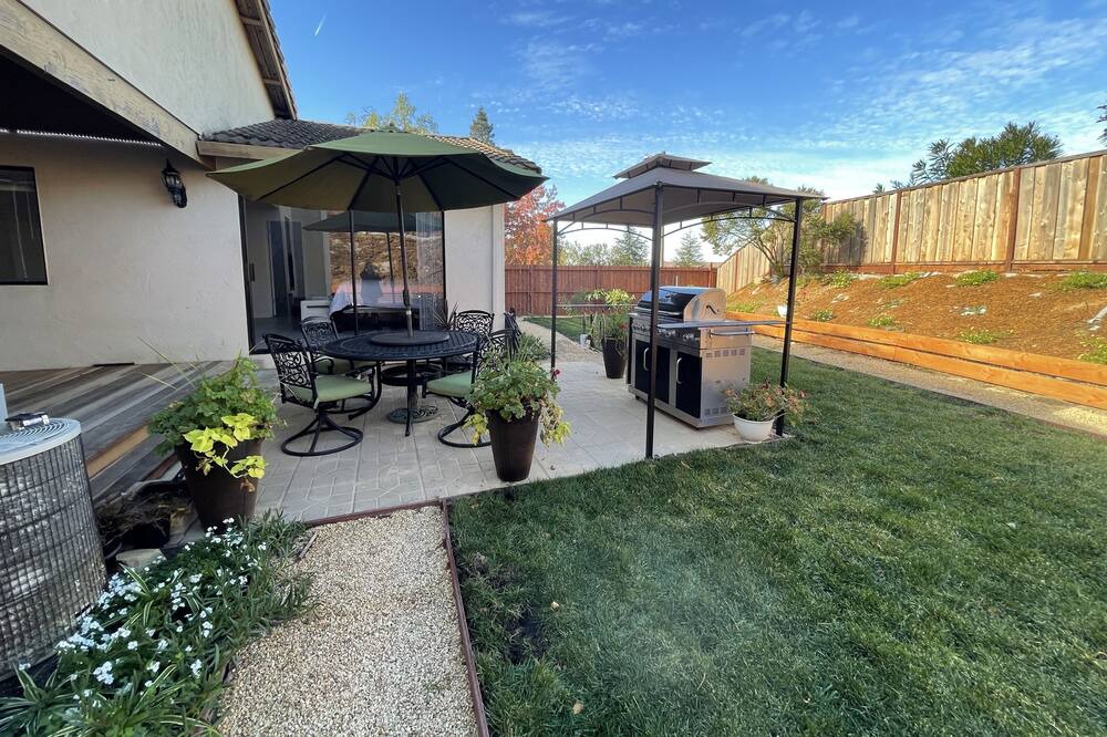 Photo of Outdoor in Hayward