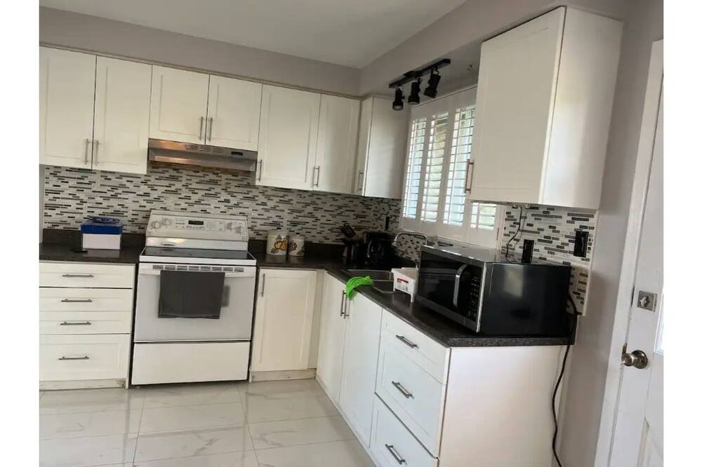 Photo of Kitchen in Caledon