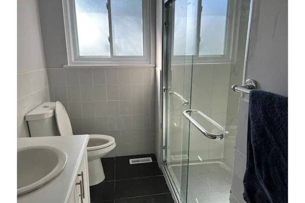 Photo of Bathroom in Caledon
