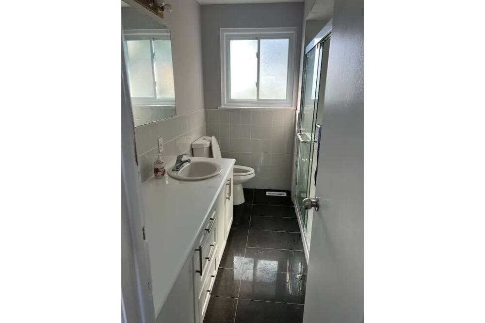 Photo of Bathroom in Caledon