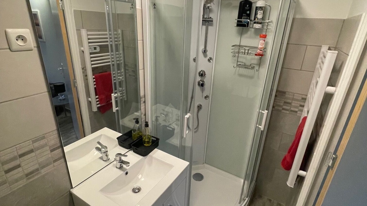 Photo of Others in Paroy-sur-Tholon