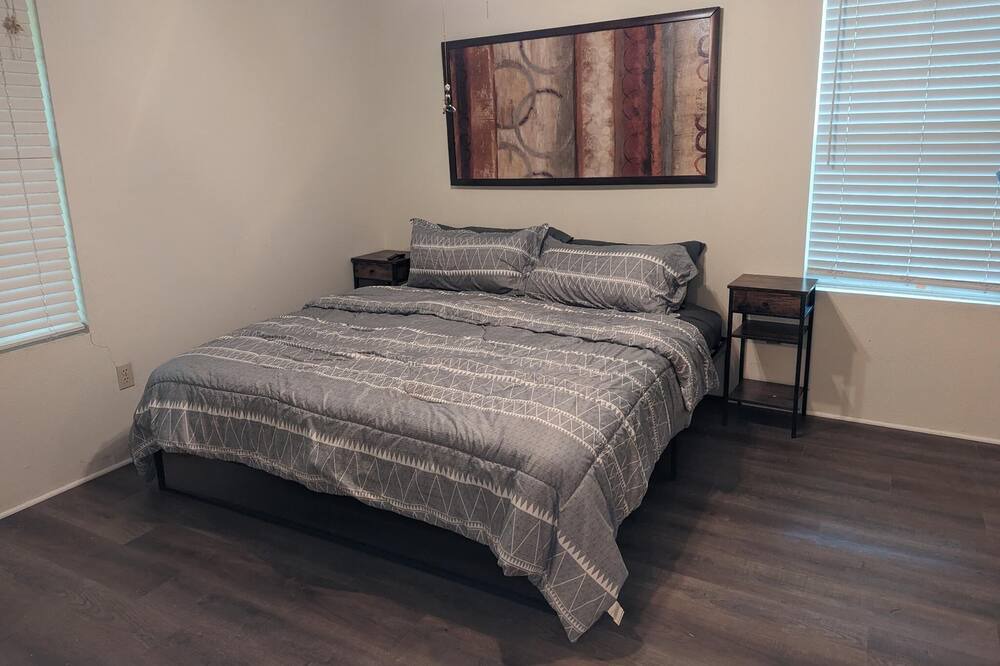 Photo of Bedroom in Cayuga