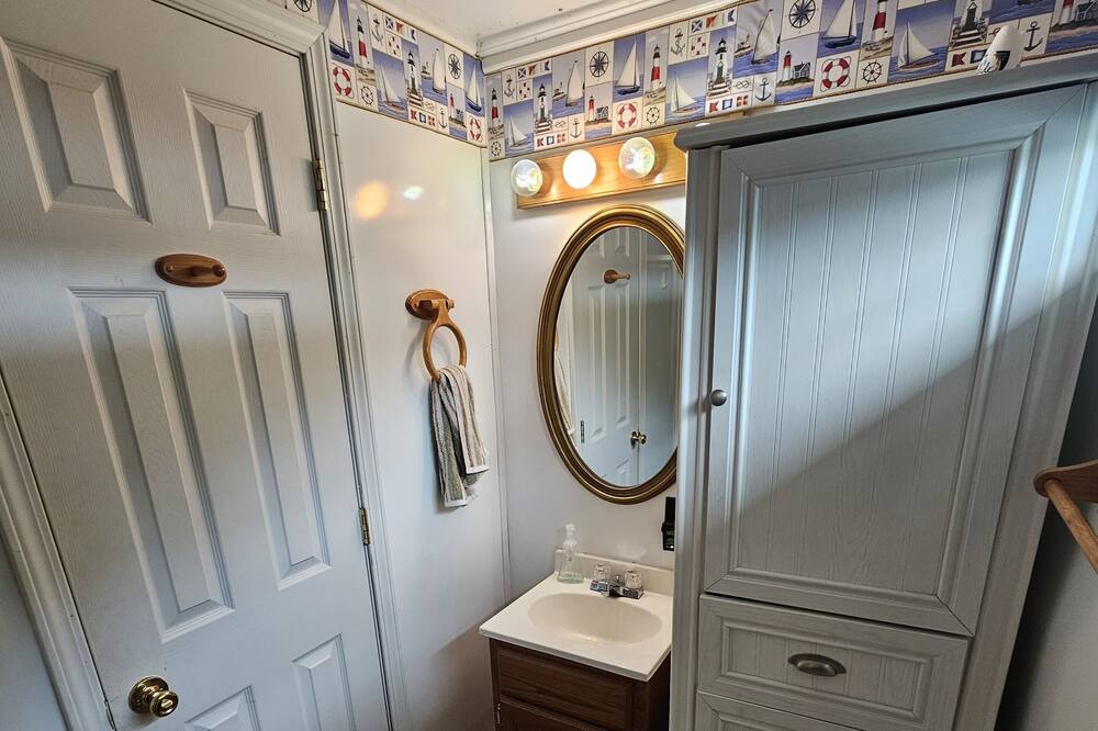 Photo of Bathroom in New Tazewell