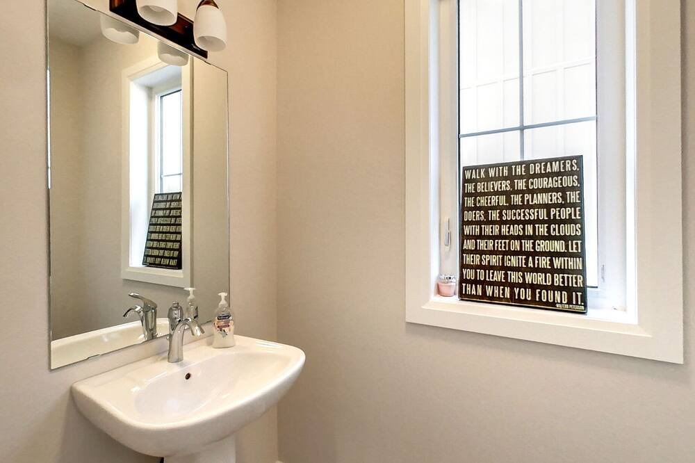 Photo of Bathroom in The Blue Mountains