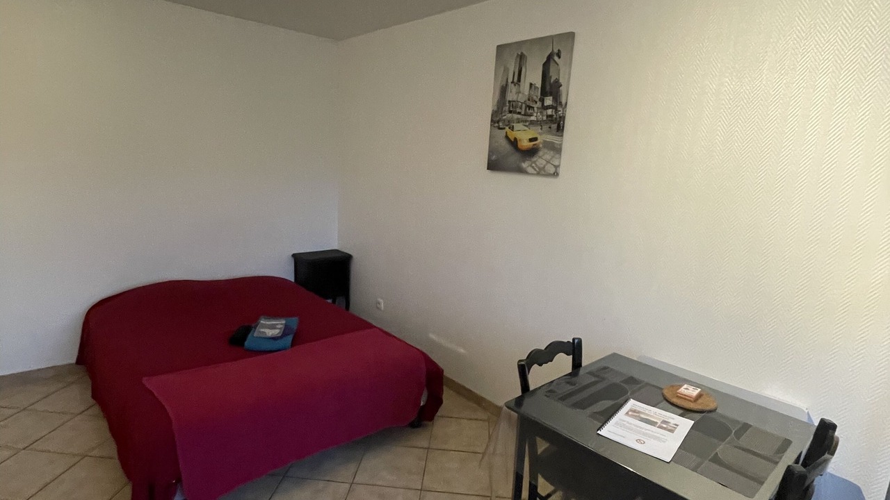 Photo of Others in Paroy-sur-Tholon