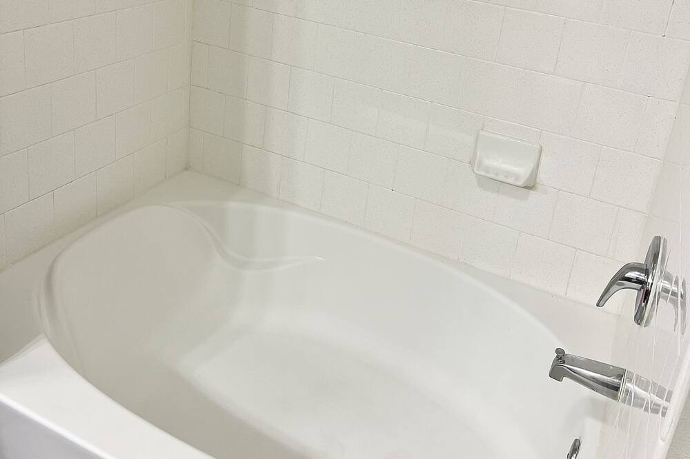 Photo of Bathroom in Highlands - Perkins
