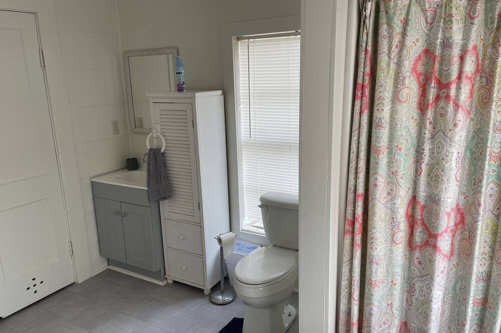 Photo of Bathroom in Clarksdale