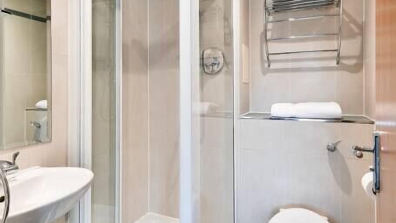 Photo of Others in Shaftesbury