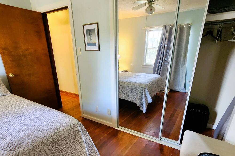 Photo of Bedroom in Emporia