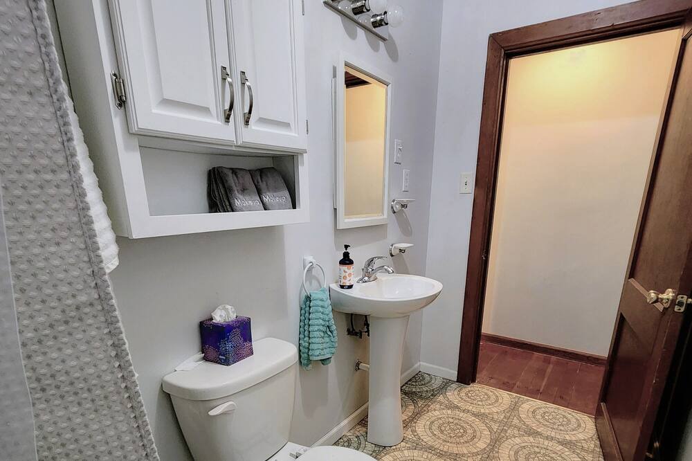 Photo of Bathroom in Emporia
