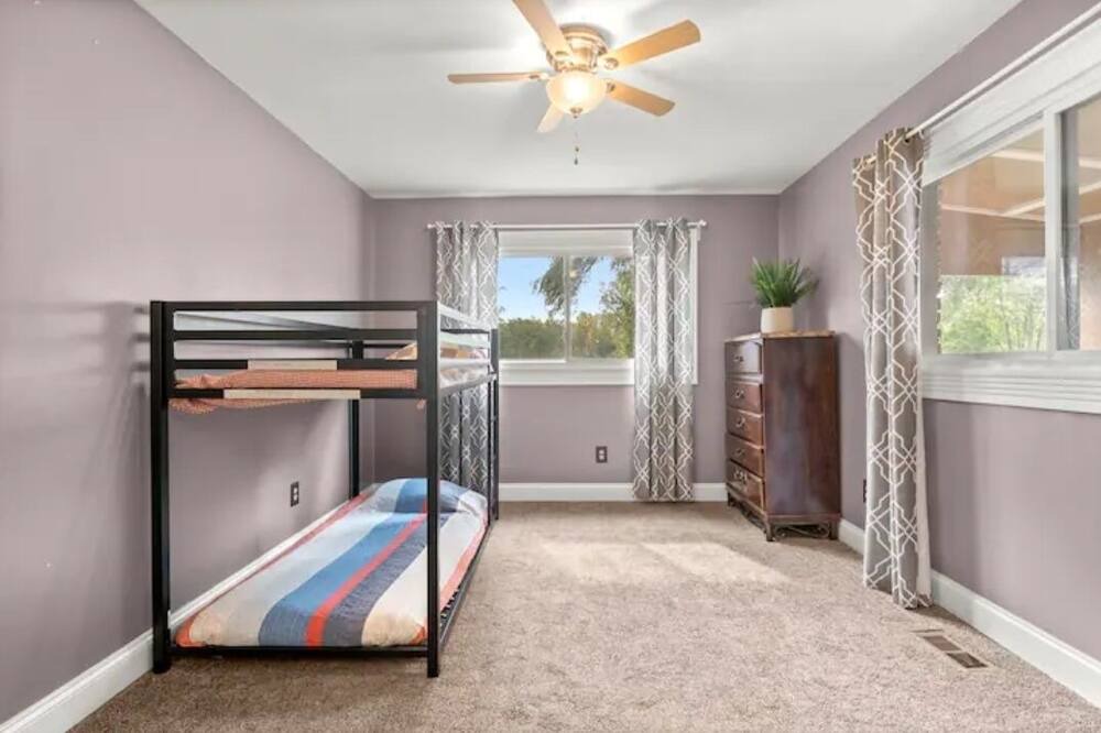 Photo of Bedroom in Canton