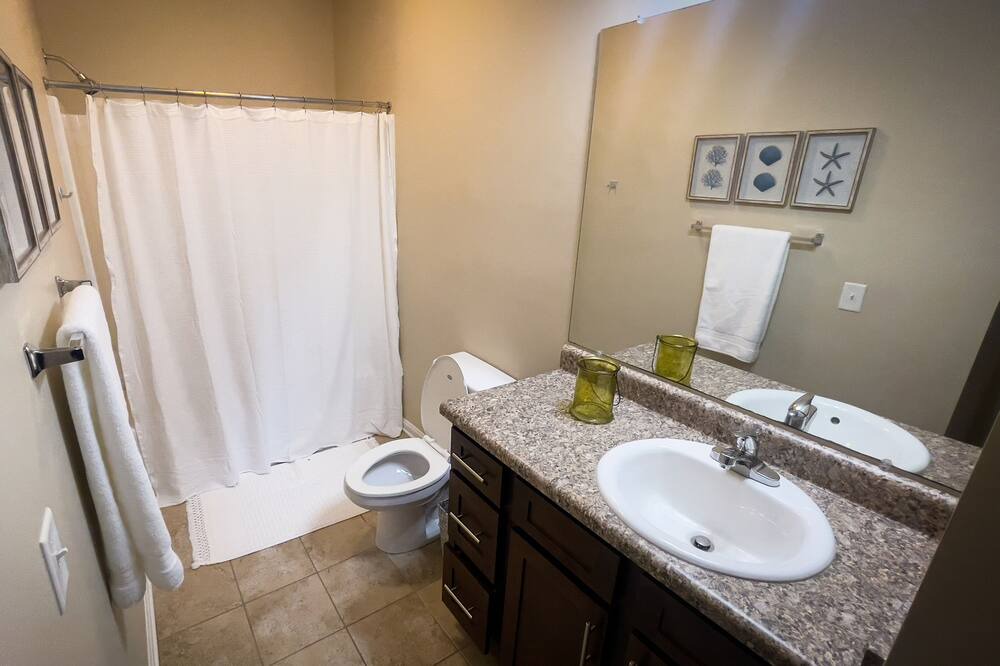 Photo of Bathroom in Ooltewah