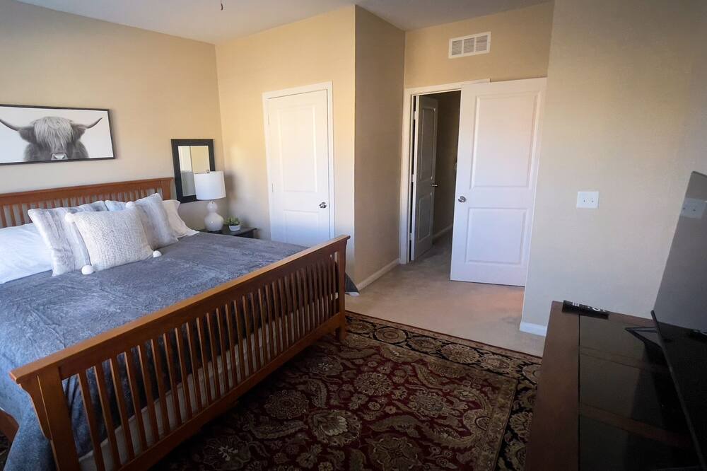 Photo of Bedroom in Ooltewah