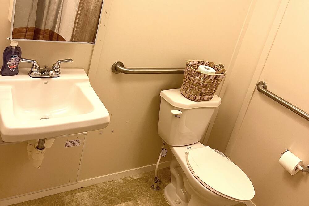 Photo of Bathroom in Houma