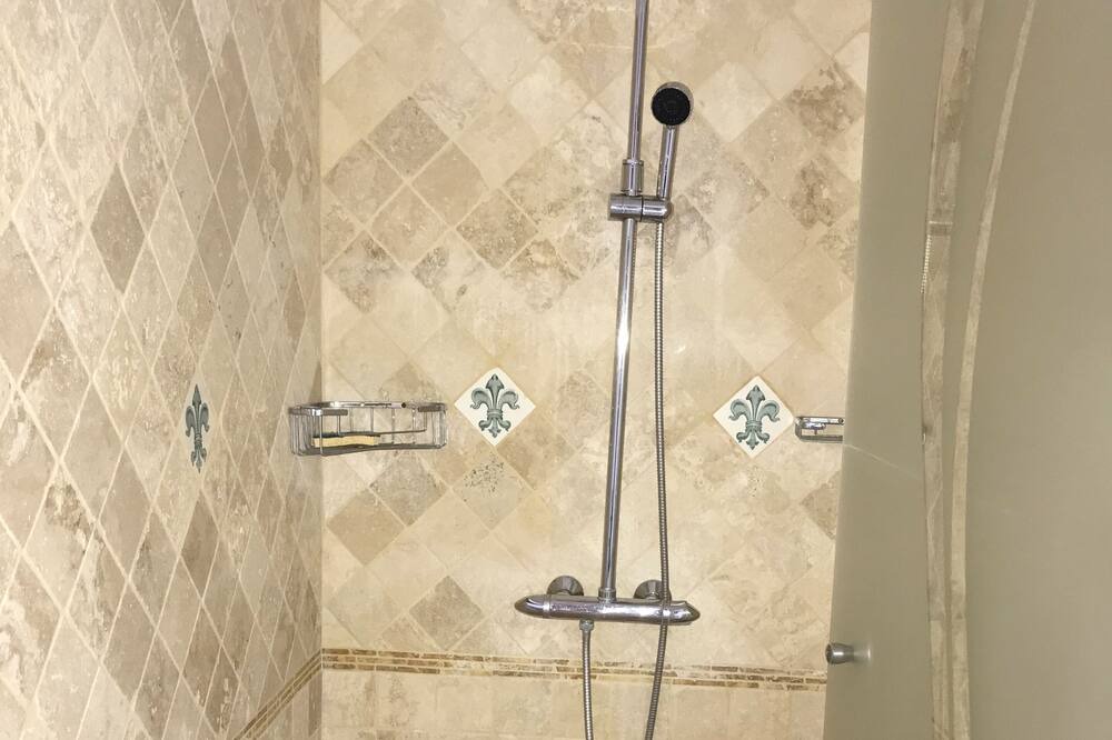 Photo of Bathroom in Cazouls-les-Beziers